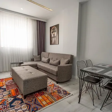 Charming And Flat Near In Muratpasa *