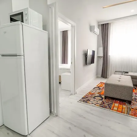 Charming And Central Flat Near Beach In Muratpasa Апартаменты Анталья