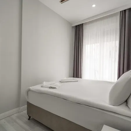 Charming And Central Flat Near Beach In Muratpasa Апартаменты