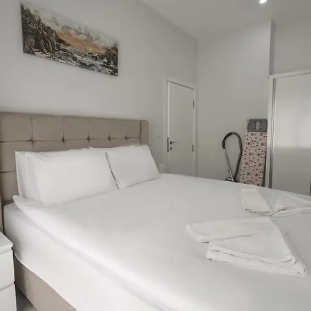 Charming And Central Flat Near Beach In Muratpasa * Анталья
