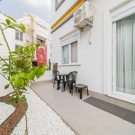 公寓 Charming And Central Flat Near Beach In Muratpasa